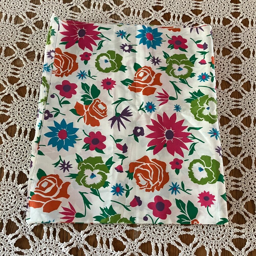 Vintage Clarion Textile Corp. 132” x 38.5” Material Multi-Color Flower Pattern